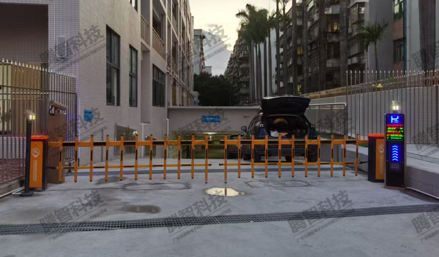 番禺区市桥中心幼儿园1进1出栏栅闸